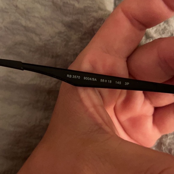 - Ray Ban Mens polarized sunglasses - Picture 6 of 7